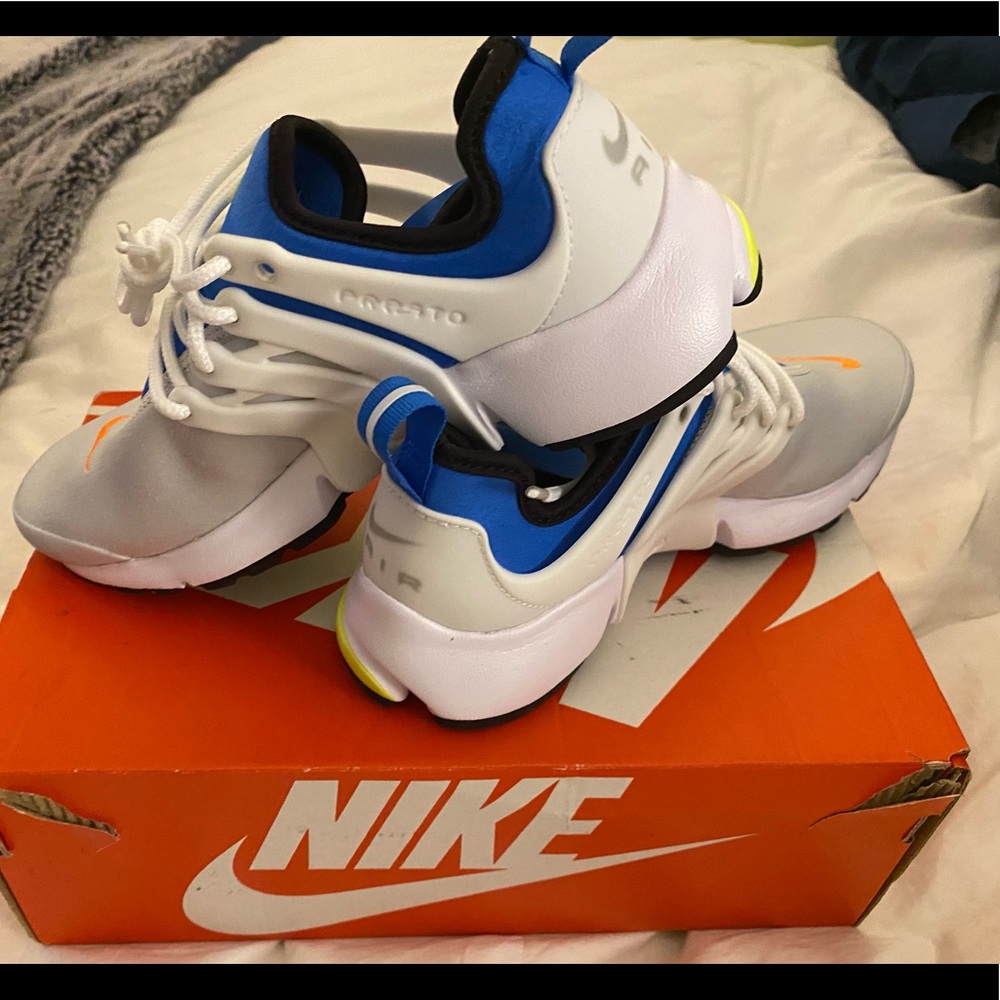 BNWT Nike Presto size 6